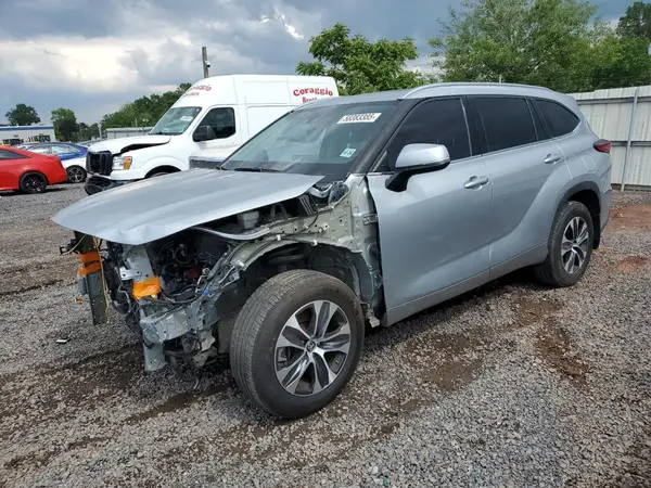 5TDGZRBH9MS559240 2021 TOYOTA HIGHLANDER - Image 1