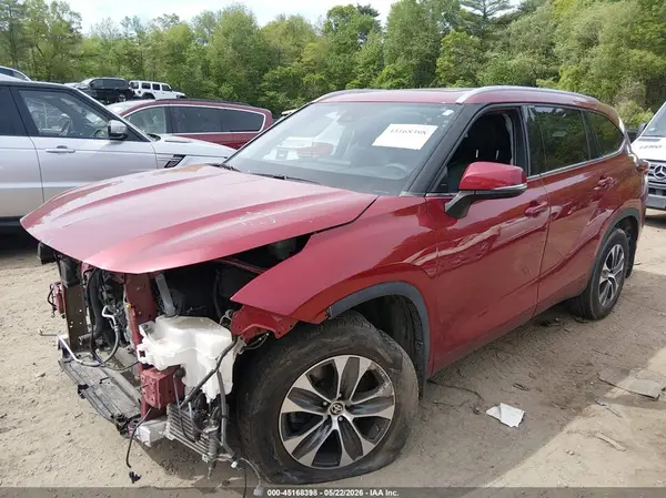 5TDGZRBH9NS244519 2022 TOYOTA HIGHLANDER - Image 2