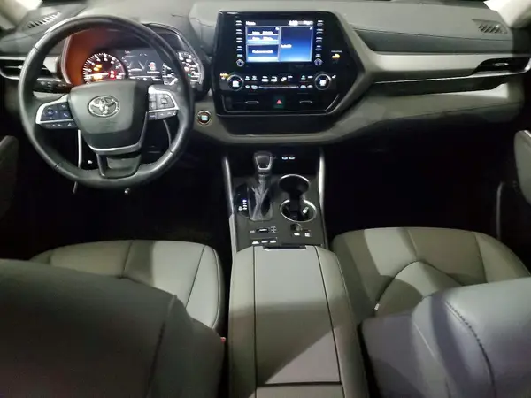5TDGZRBH9NS246044 2022 TOYOTA HIGHLANDER - Image 8