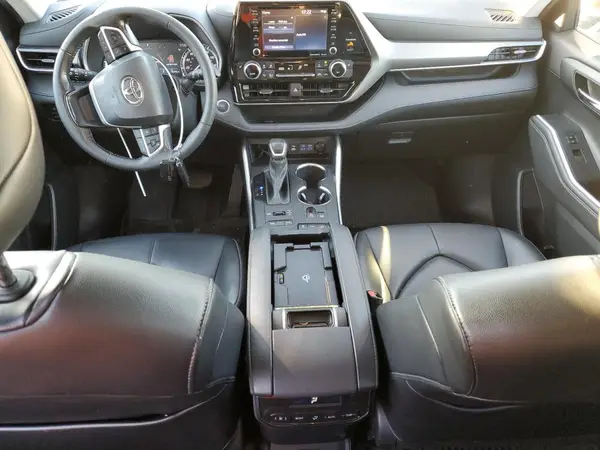 5TDGZRBH9NS568778 2022 TOYOTA HIGHLANDER - Image 8