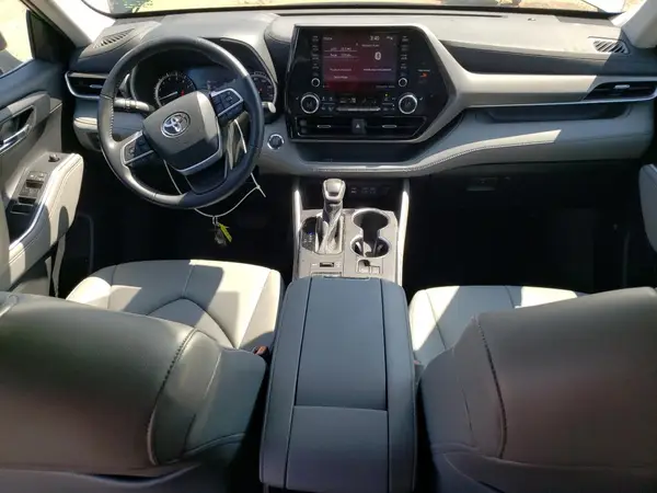 5TDGZRBH9NS590389 2022 TOYOTA HIGHLANDER - Image 8