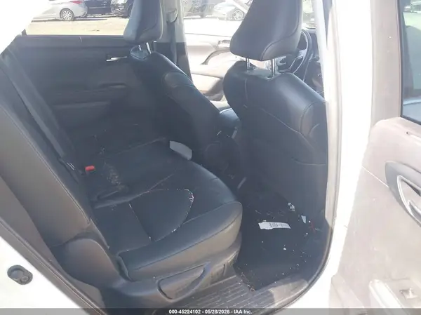 5TDGZRBH9NS590649 2022 TOYOTA HIGHLANDER - Image 8
