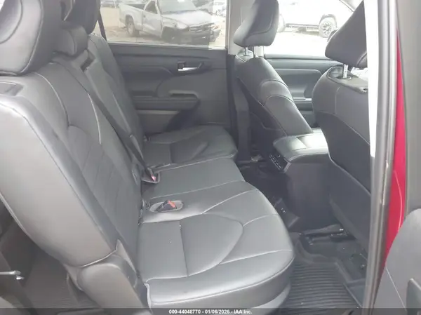 5TDGZRBHXLS006059 2020 TOYOTA HIGHLANDER - Image 8