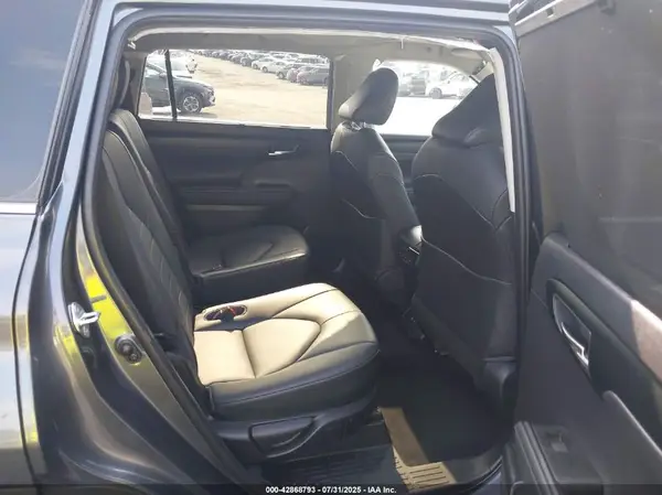 5TDGZRBHXLS035092 2020 TOYOTA HIGHLANDER - Image 8