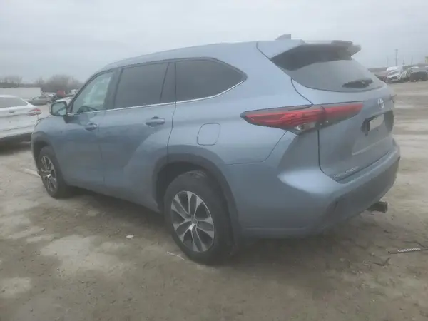 5TDGZRBHXLS045606 2020 TOYOTA HIGHLANDER - Image 2
