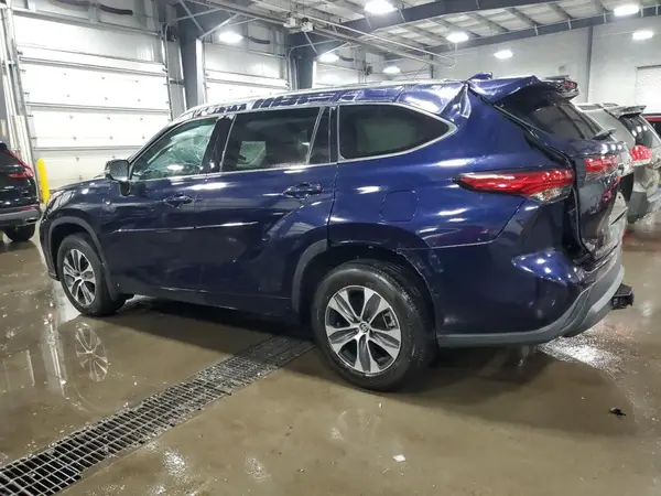 5TDGZRBHXLS048943 2020 TOYOTA HIGHLANDER - Image 2