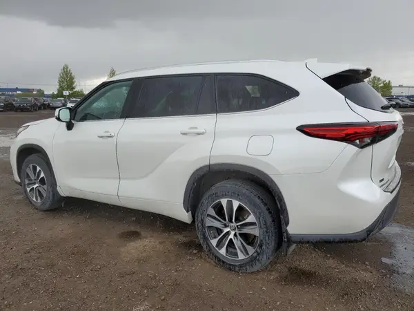 5TDGZRBHXLS500101 2020 TOYOTA HIGHLANDER - Image 2