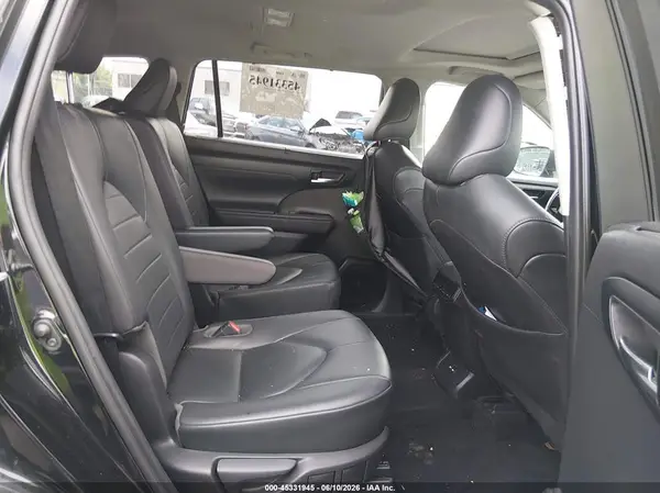 5TDGZRBHXLS509784 2020 TOYOTA HIGHLANDER - Image 8