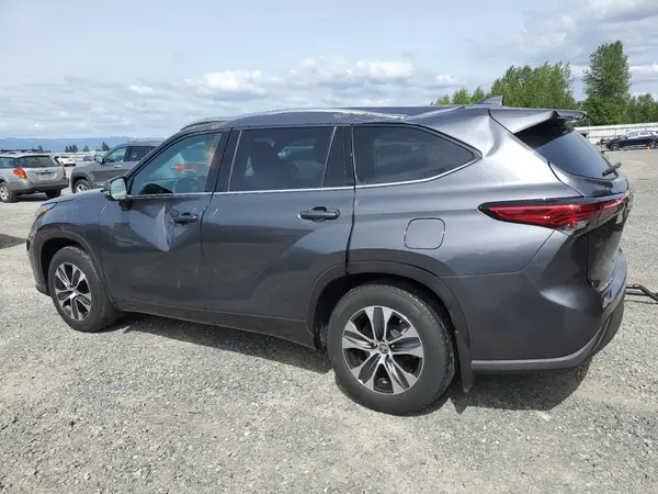 5TDGZRBHXLS516539 2020 TOYOTA HIGHLANDER - Image 2