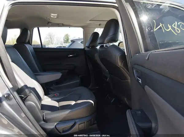 5TDGZRBHXMS090661 2021 TOYOTA HIGHLANDER - Image 8