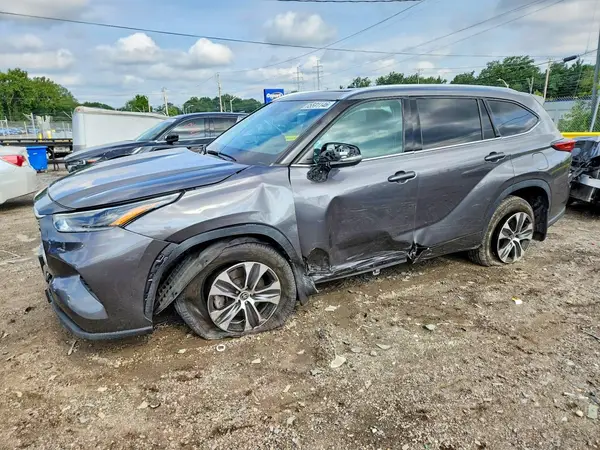 5TDGZRBHXMS099439 2021 TOYOTA HIGHLANDER - Image 1