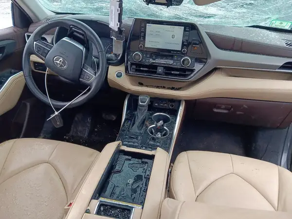 5TDGZRBHXMS115848 2021 TOYOTA HIGHLANDER - Image 8