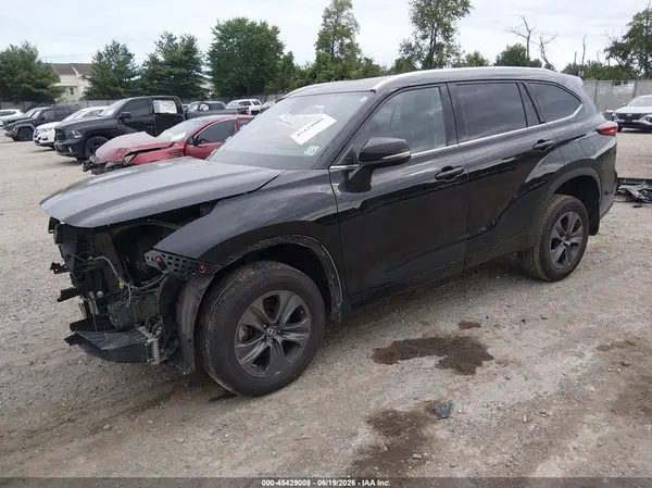 5TDGZRBHXMS541782 2021 TOYOTA HIGHLANDER - Image 2