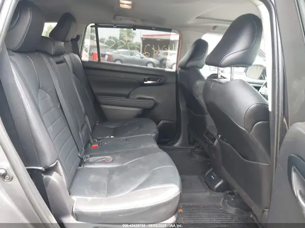5TDGZRBHXMS547078 2021 TOYOTA HIGHLANDER - Image 8