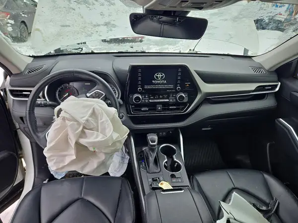 5TDGZRBHXNS164033 2022 TOYOTA HIGHLANDER - Image 8