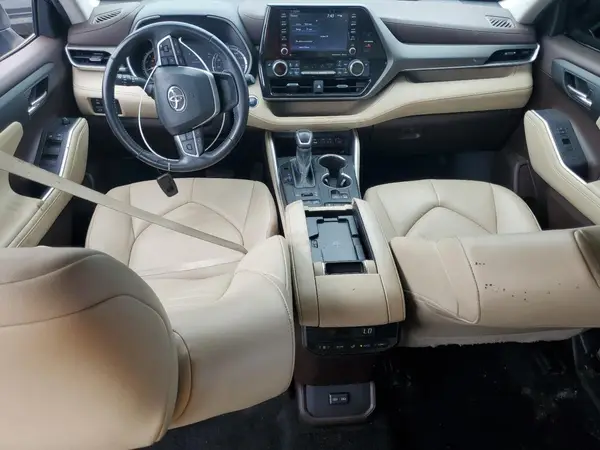 5TDGZRBHXNS177476 2022 TOYOTA HIGHLANDER - Image 8