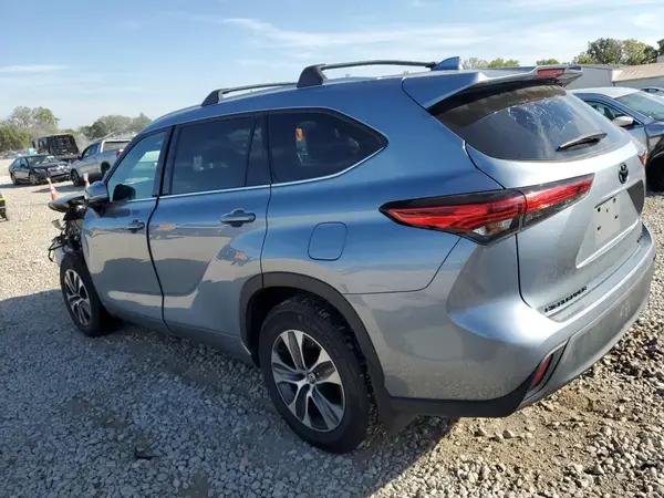 5TDGZRBHXNS219404 2022 TOYOTA HIGHLANDER - Image 2