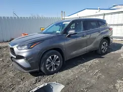 5TDGZRBHXNS235683 2022 TOYOTA HIGHLANDER