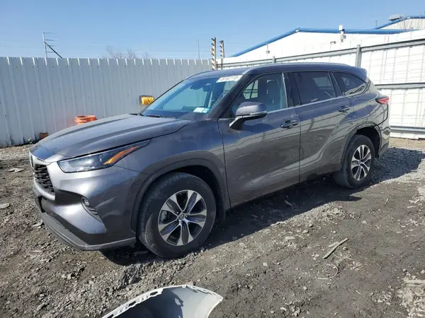 5TDGZRBHXNS235683 2022 TOYOTA HIGHLANDER - Image 1