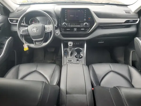 5TDGZRBHXNS243802 2022 TOYOTA HIGHLANDER - Image 8