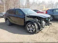 5TDGZRBHXNS560415 2022 TOYOTA HIGHLANDER