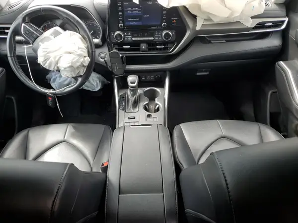 5TDGZRBHXNS564139 2022 TOYOTA HIGHLANDER - Image 8