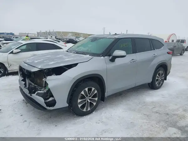 5TDGZRBHXNS566294 2022 TOYOTA HIGHLANDER - Image 2