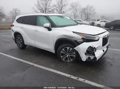 5TDGZRBHXNS568949 2022 TOYOTA HIGHLANDER