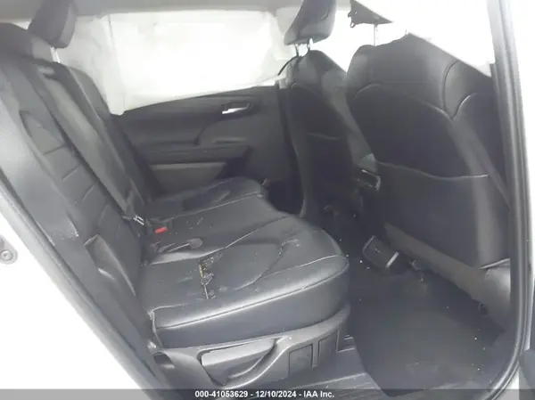 5TDGZRBHXNS568949 2022 TOYOTA HIGHLANDER - Image 8