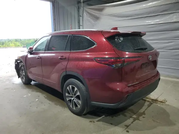 5TDGZRBHXNS582351 2022 TOYOTA HIGHLANDER - Image 2