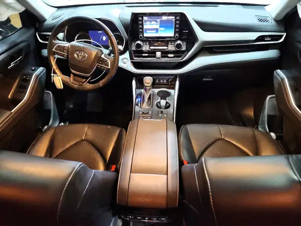 5TDGZRBHXNS585962 2022 TOYOTA HIGHLANDER - Image 8