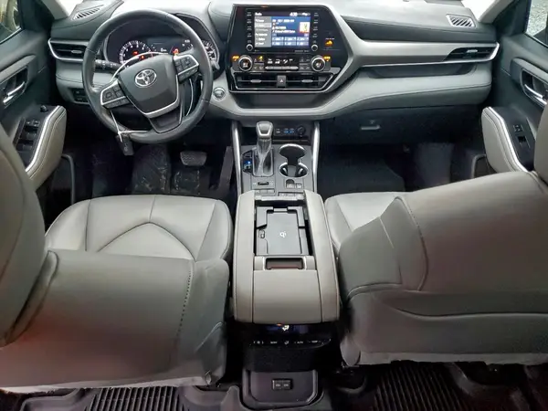 5TDGZRBHXNS586996 2022 TOYOTA HIGHLANDER - Image 8