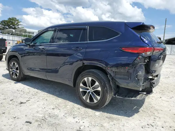 5TDGZRBHXNS588506 2022 TOYOTA HIGHLANDER - Image 2