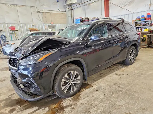 5TDGZRBHXNS590210 2022 TOYOTA HIGHLANDER - Image 1