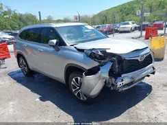 5TDGZRBHXNS5H5573 2022 TOYOTA HIGHLANDER
