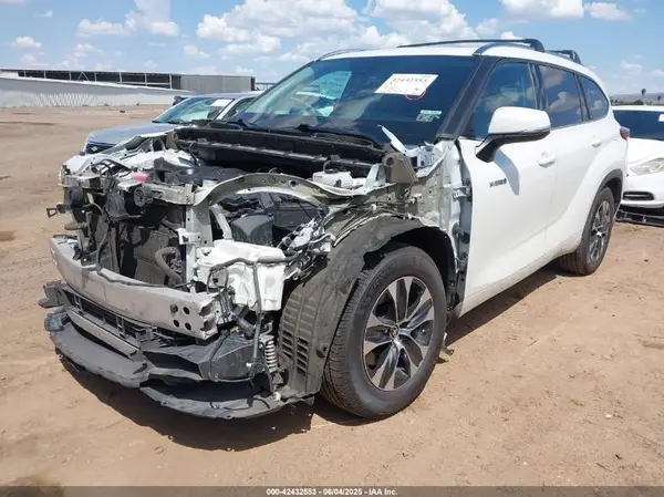 5TDHARAH0LS502016 2020 TOYOTA HIGHLANDER - Image 2