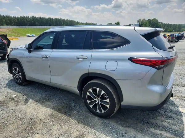 5TDHARAH0MS503491 2021 TOYOTA HIGHLANDER - Image 2