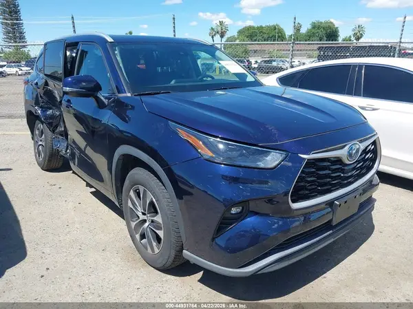 5TDHARAH0NS511320 2022 TOYOTA HIGHLANDER - Image 1