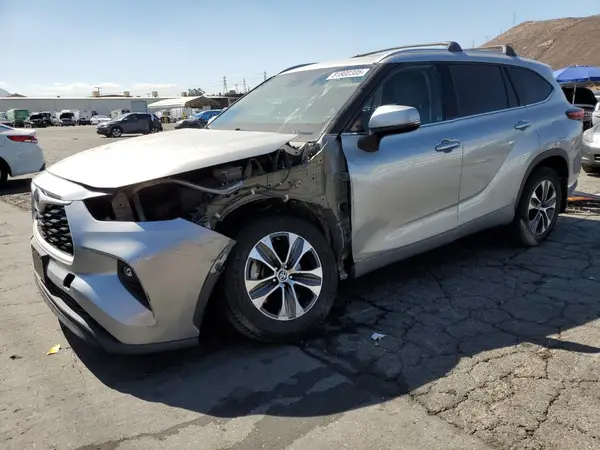 5TDHARAH0NS514721 2022 TOYOTA HIGHLANDER - Image 1