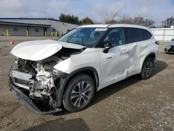 5TDHARAH1LS500808 2020 TOYOTA HIGHLANDER - Image 1