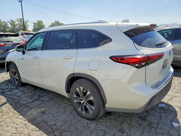5TDHARAH1LS501151 2020 TOYOTA HIGHLANDER - Image 2