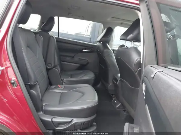 5TDHARAH1LS503241 2020 TOYOTA HIGHLANDER - Image 8