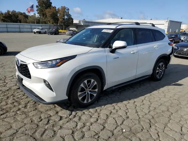 5TDHARAH2LS502809 2020 TOYOTA HIGHLANDER - Image 1