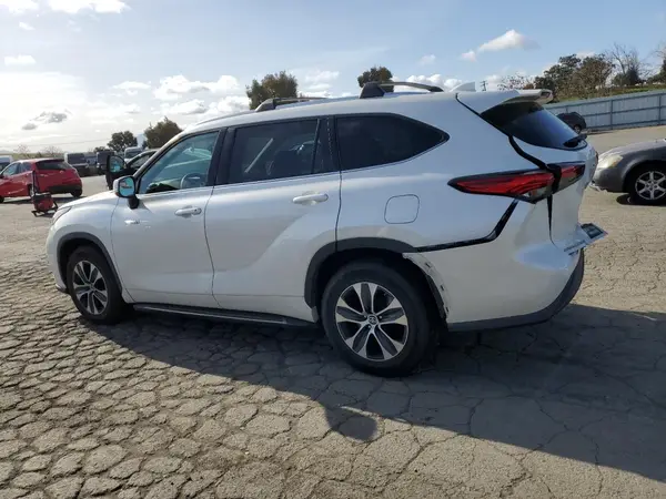 5TDHARAH2LS502809 2020 TOYOTA HIGHLANDER - Image 2