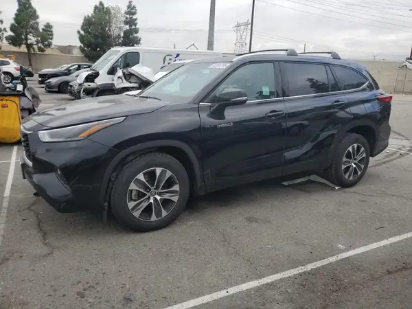 5TDHARAH2MS505579 2021 TOYOTA HIGHLANDER - Image 1