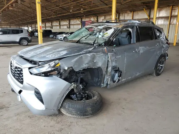 5TDHARAH3LS501944 2020 TOYOTA HIGHLANDER - Image 2