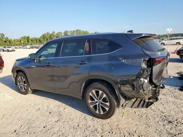 5TDHARAH4LS501502 2020 TOYOTA HIGHLANDER - Image 2