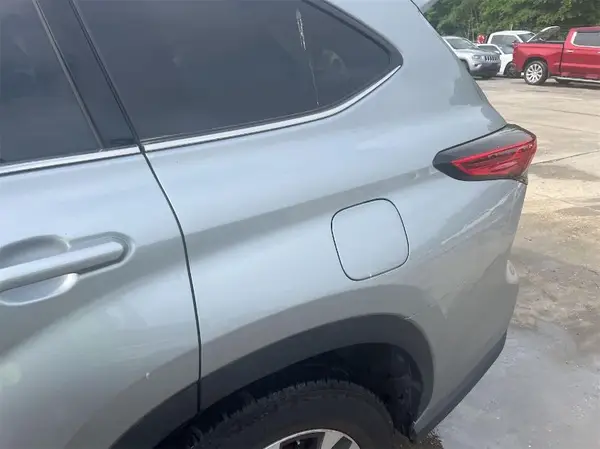5TDHARAH5MS509092 2021 TOYOTA HIGHLANDER - Image 2