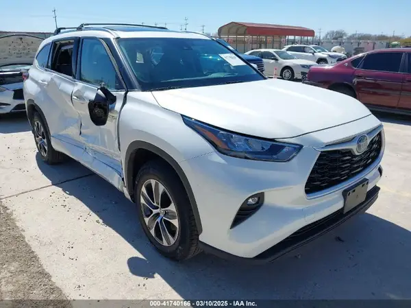 5TDHARAH6LS501582 2020 TOYOTA HIGHLANDER - Image 1