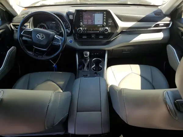 5TDHARAH6MS505438 2021 TOYOTA HIGHLANDER - Image 8